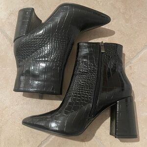 Black Croc-Embossed Ankle Boots from Boohoo